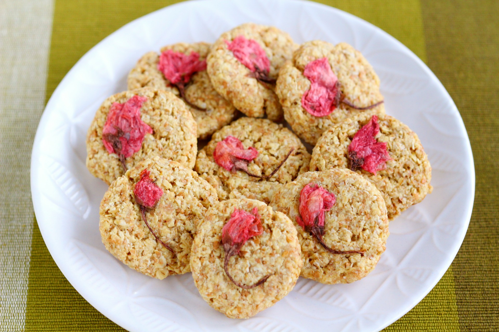 桜オートミールクッキー